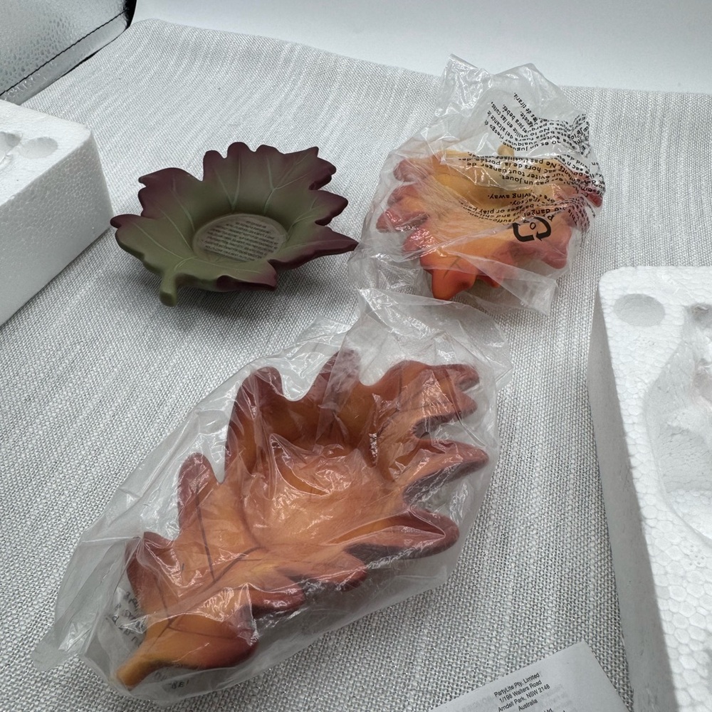 PartyLite - Whispering Leaves Tealight Trio - Candle Fall Autumn P8535U Retired - Picture 2 of 7